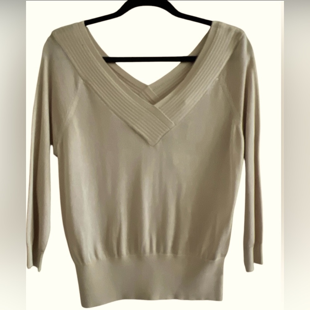 White House Black Market Light Gold NEW Double
V- Neck Top Size Large
